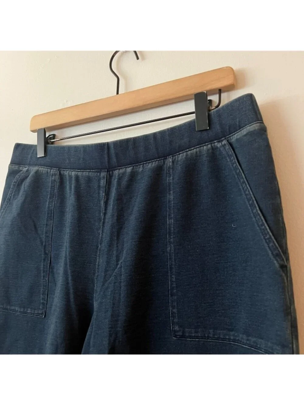 NWT J. Jill Pure Jill Indigo Pull On Stretch Bermuda Shorts Women's Size Medium